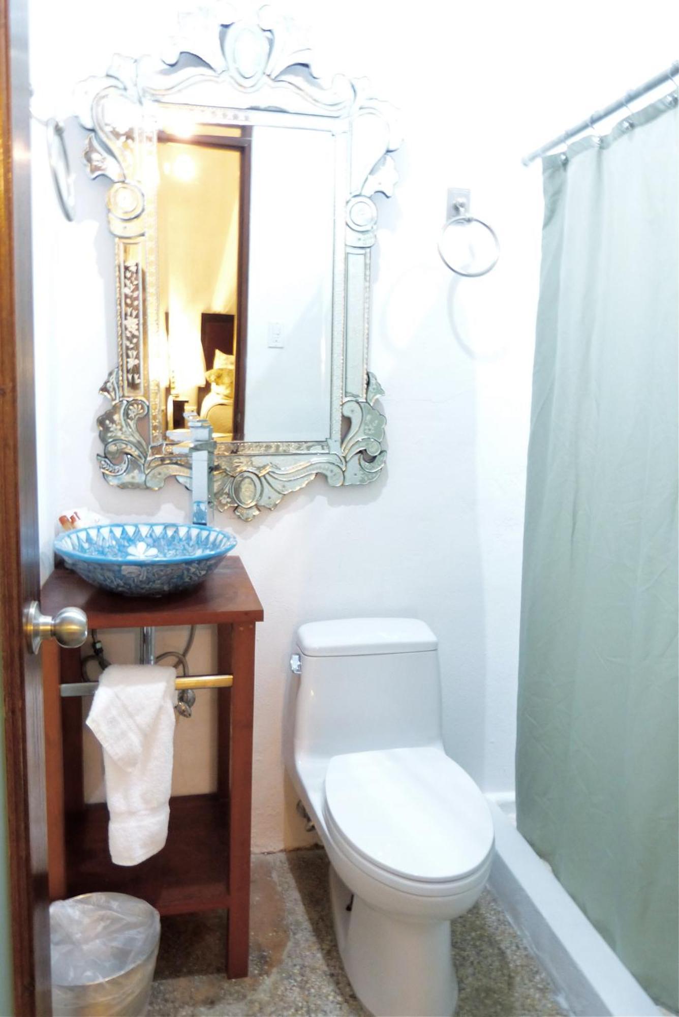 Deluxe Queen Room,1287734161:JPEG