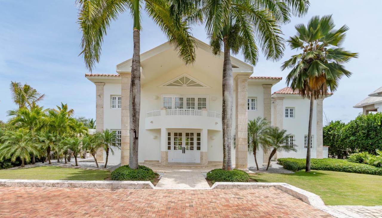 Villa com Piscina Privada