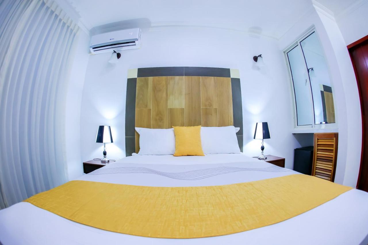 Deluxe Room (2 Adults + 1 Child),1110815871:JPEG