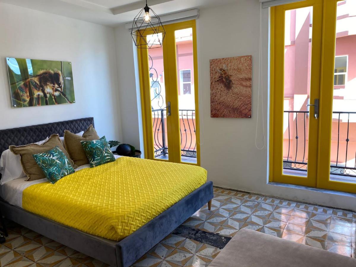 Quarto com Cama Queen-Size e Varanda