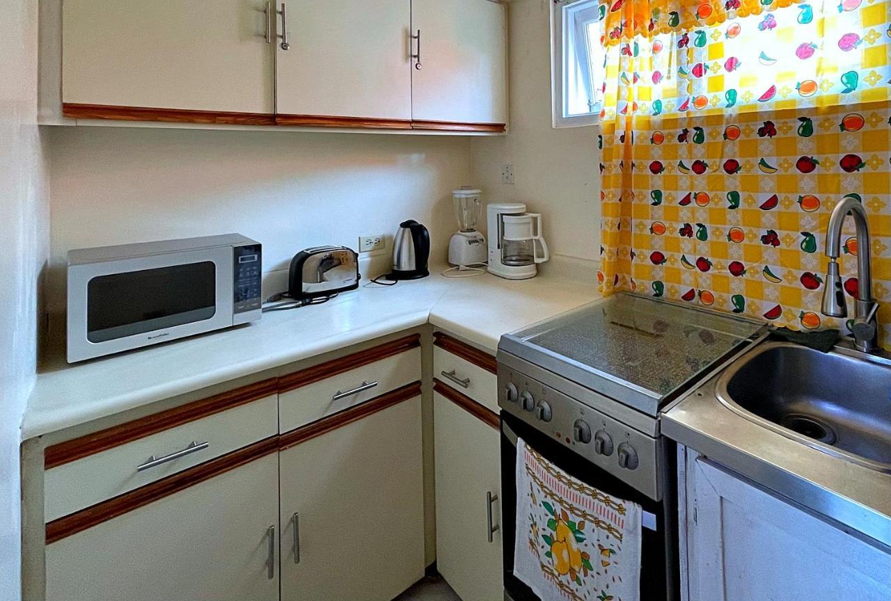 One-Bedroom Apartment,1288855024:JPEG