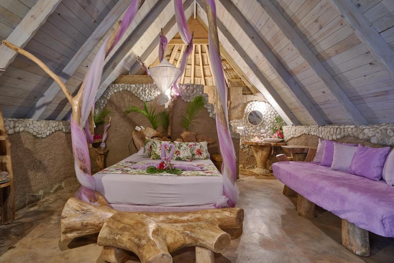 One-Bedroom Bungalow