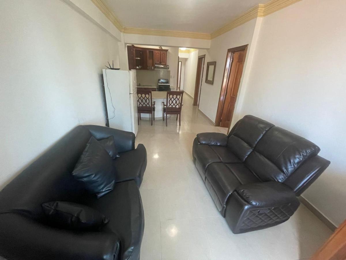 Apartamento de 2 dormitorios con vistas al mar (4 adultos)