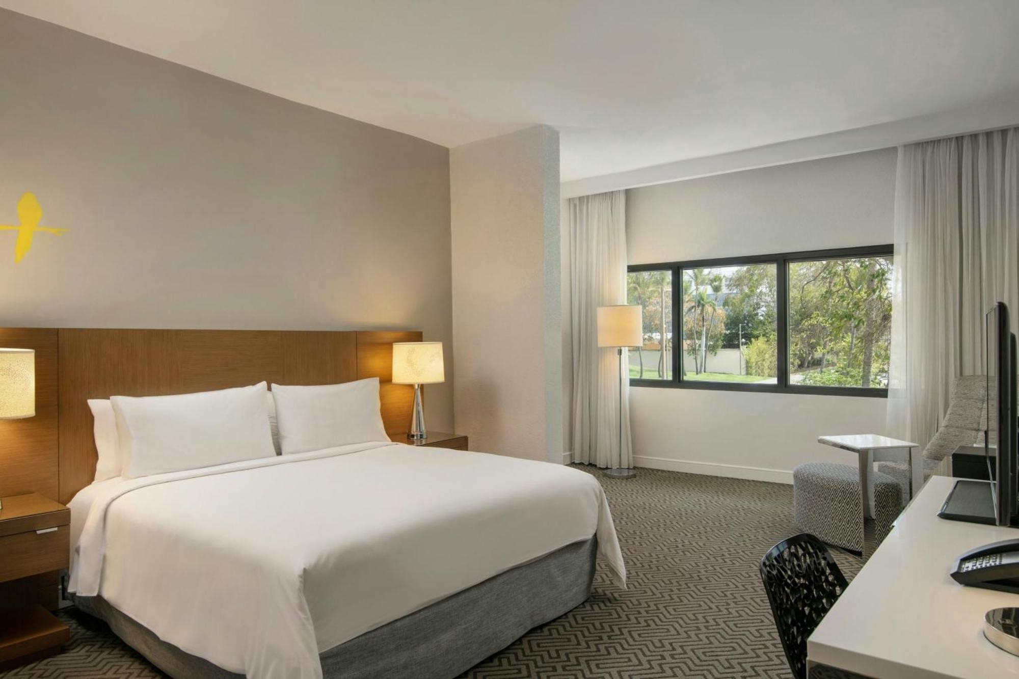 Executive One-Bedroom Suite (Garden Building),1632245626:JPEG