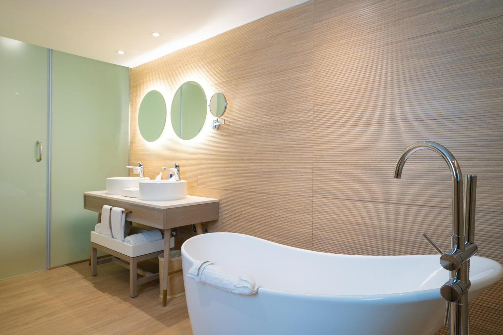Bungalow Suite