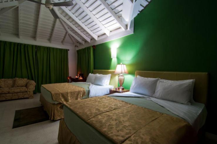 Deluxe Doppelzimmer mit 2 Doppelbetten