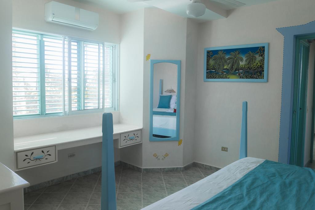 Two-Bedroom Apartment,345390715:JPEG