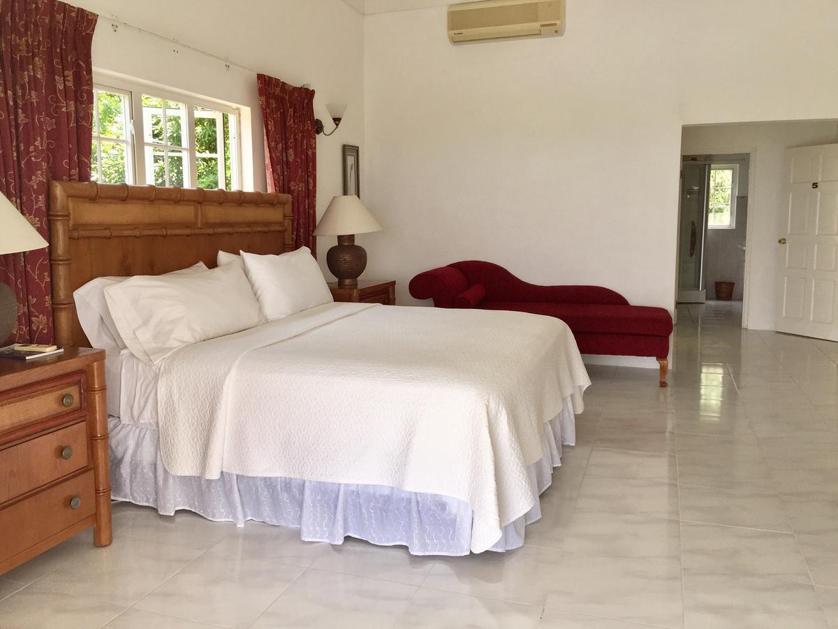 Suite mit Kingsize-Bett und Balkon