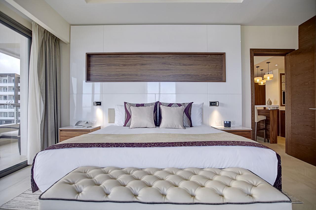 Suite Attico Luxury Diamond Club con 1 Camera da Letto, Terrazza con Vista Oceano e Vasca Idromassaggio