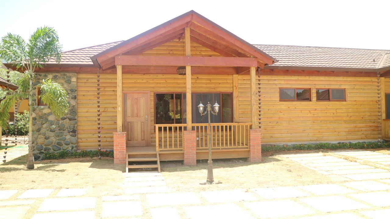 Two-Bedroom Bungalow,530433570:JPEG