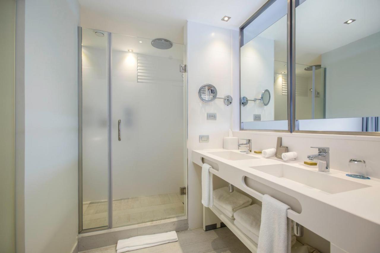 Quarto Familiar Privilégio Deluxe (3 Adultos + 3 Crianças)