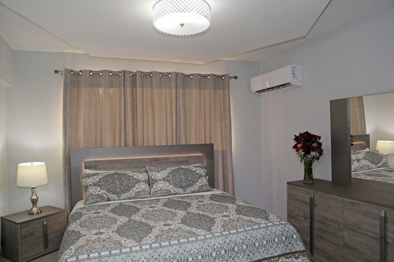 Studio Apartment,887707930:JPEG