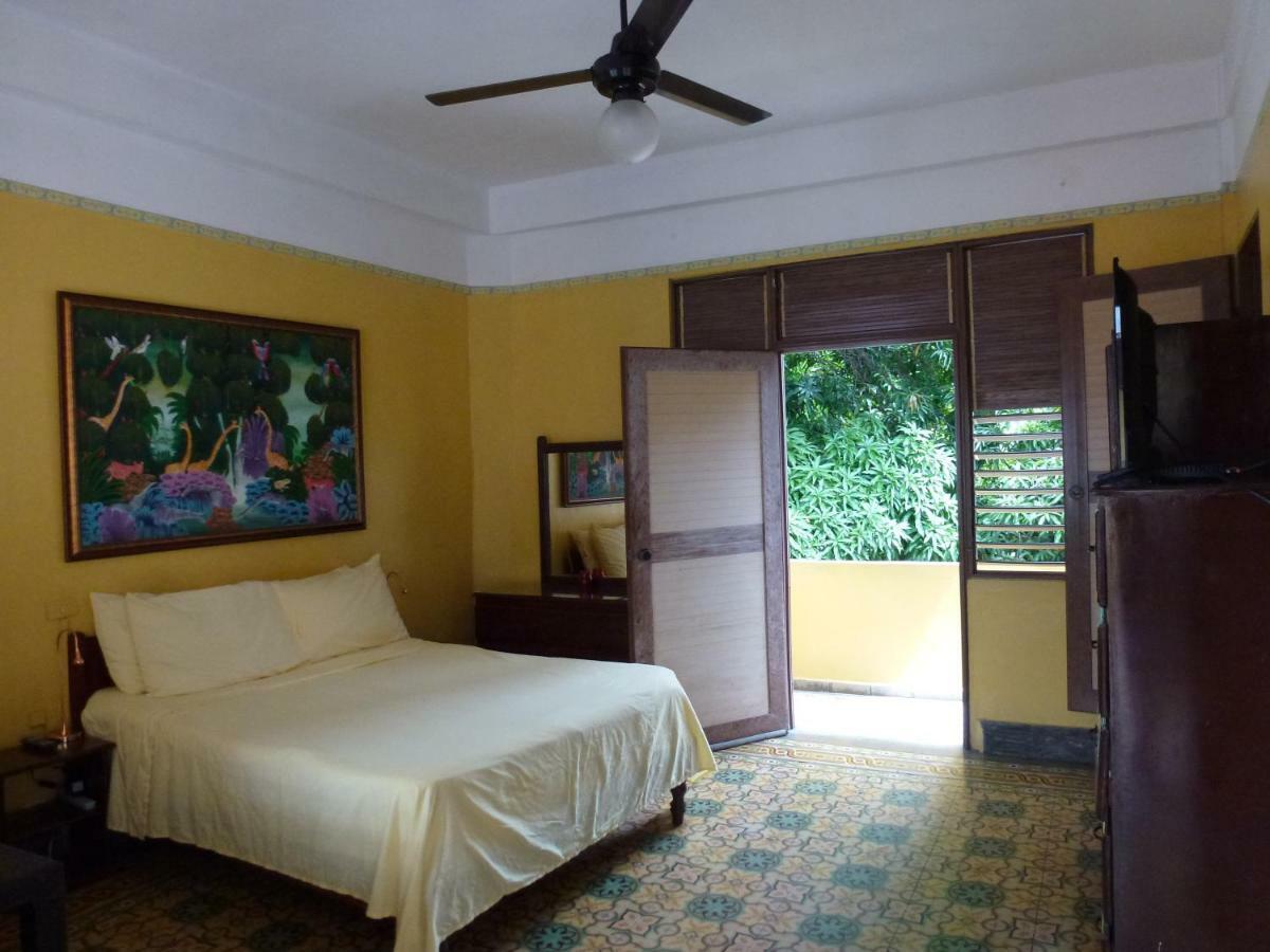 Apartamento com Varanda