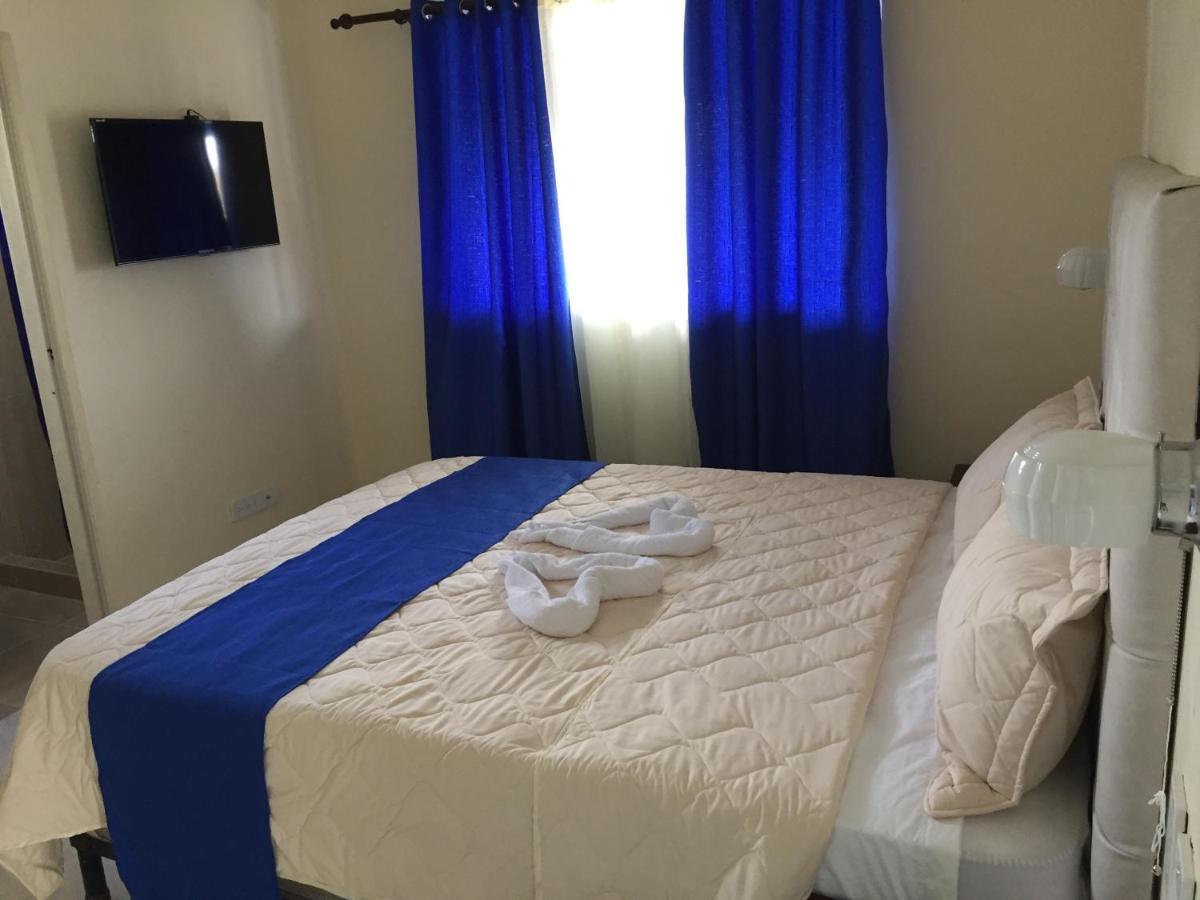 Large Single Room