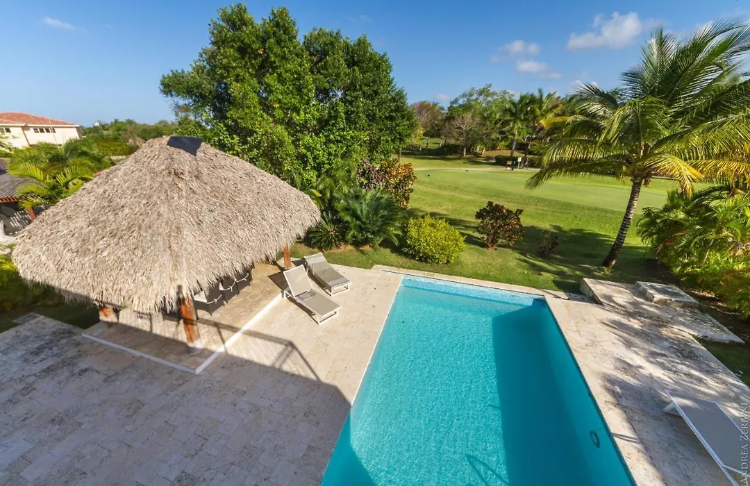 Pool View Villa In Cocotal-1