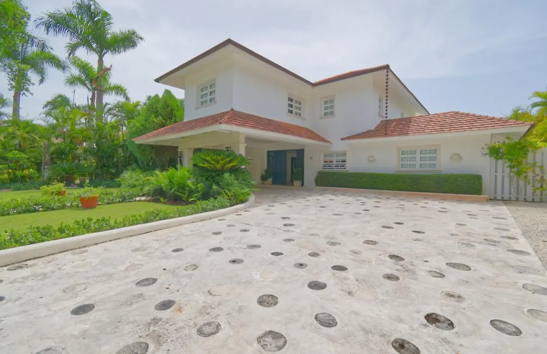 Cozy 4Bdr Villa In Luxury Beach Resort With Service Staff And View Of La Cana Golf Course-1