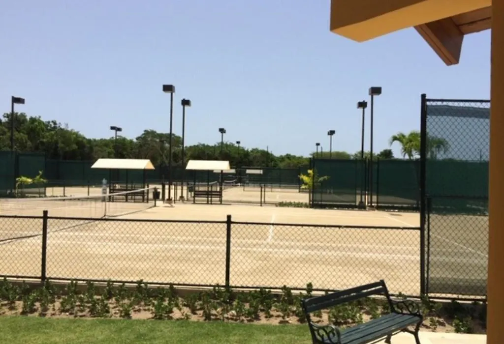 Spacious 3 Bdr Fully-Equipped Condo With Pool And Golf View-1