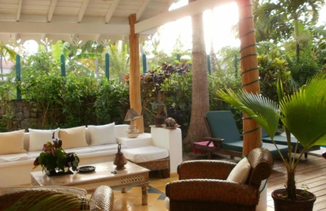 Charming Caribbean Style Villa Near Superb Beach-1