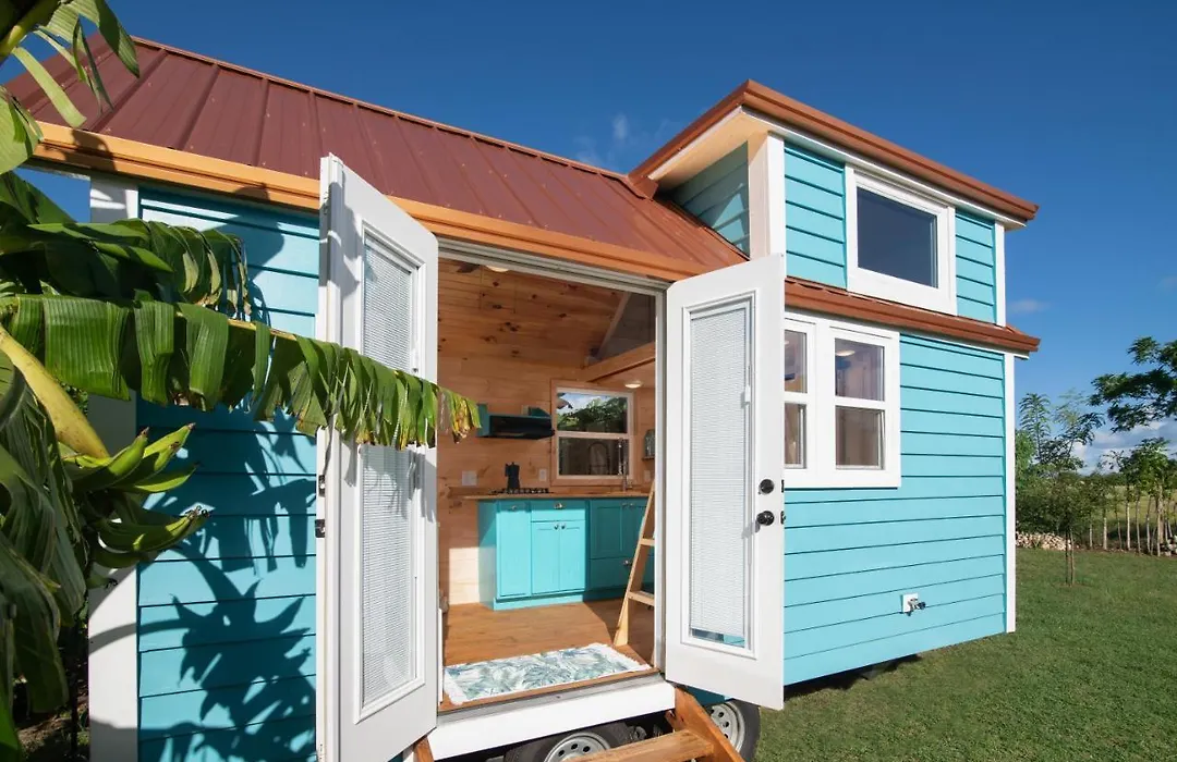 New!! Tropical Tiny Sanctuary-Tiny Home Near Beach-1