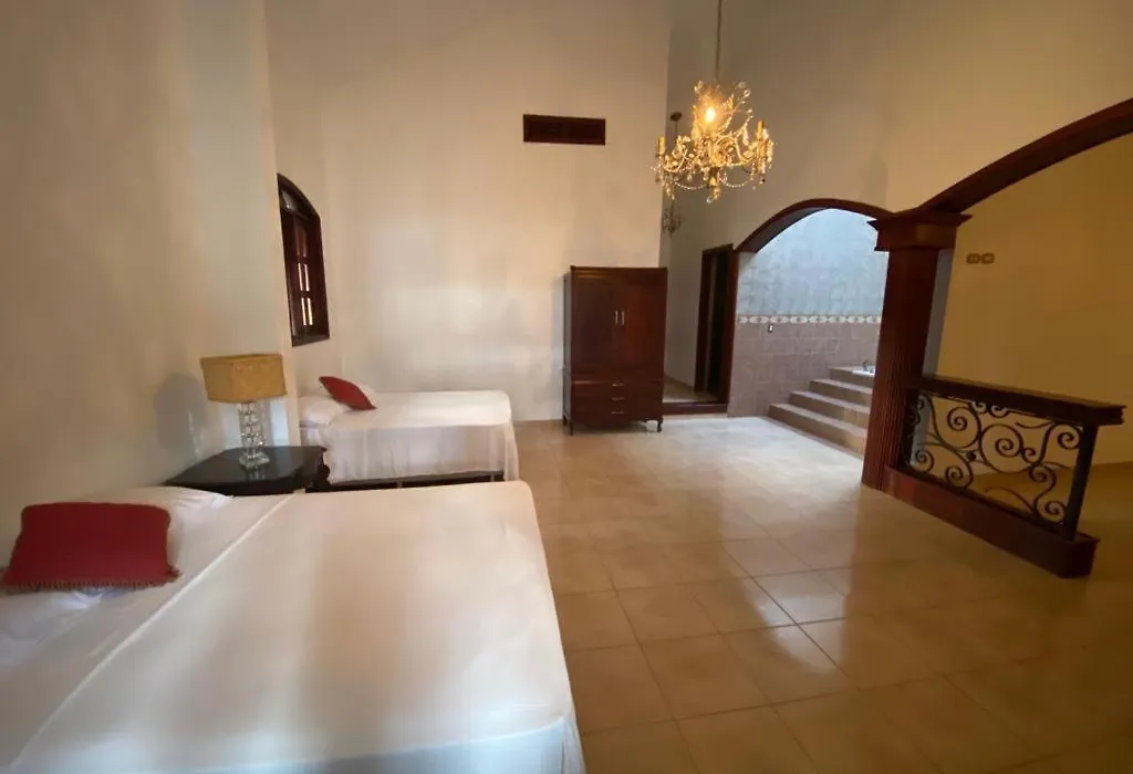 Vivienda Los Cerros, En Santiago-1