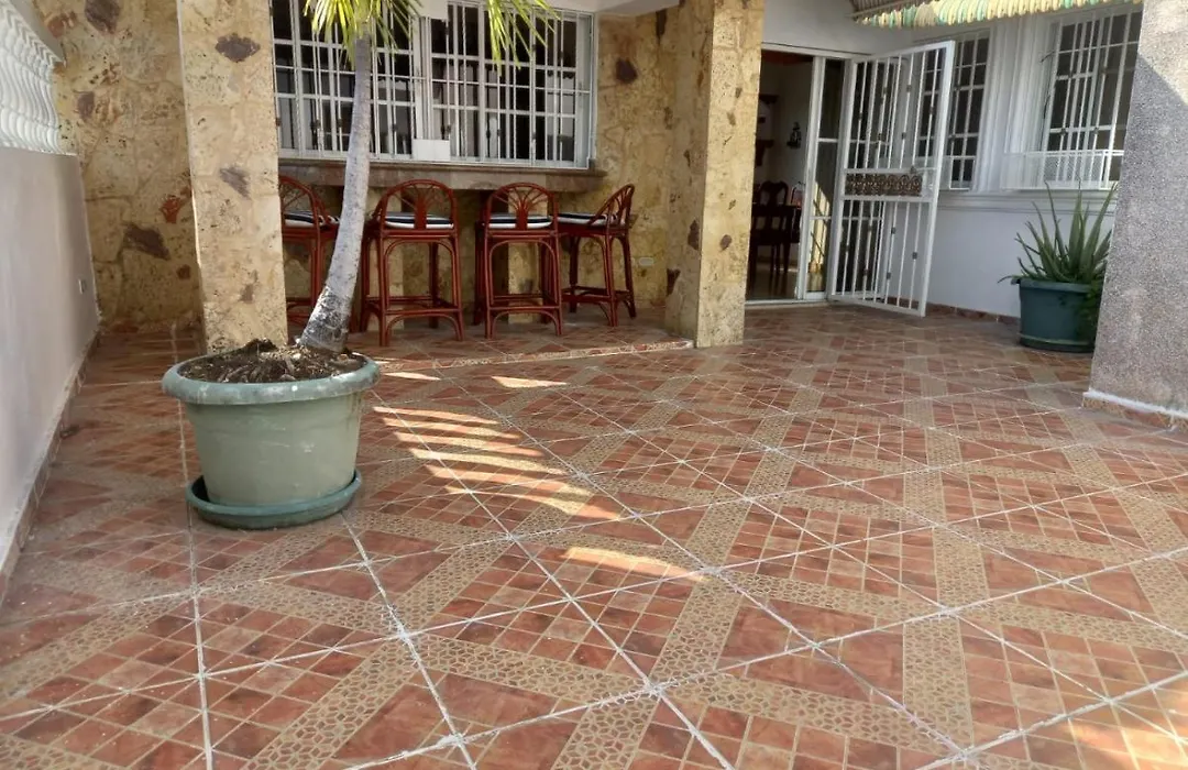 Penthouse Con Jacuzzi La Cueva De Los 3 Ojos-1