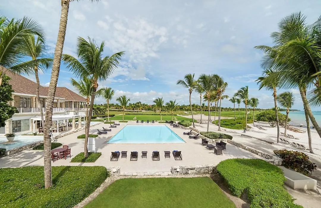 One-Of-A-Kind Villa With Open Spaces And Amazing Views In Luxury Beach Resort-1