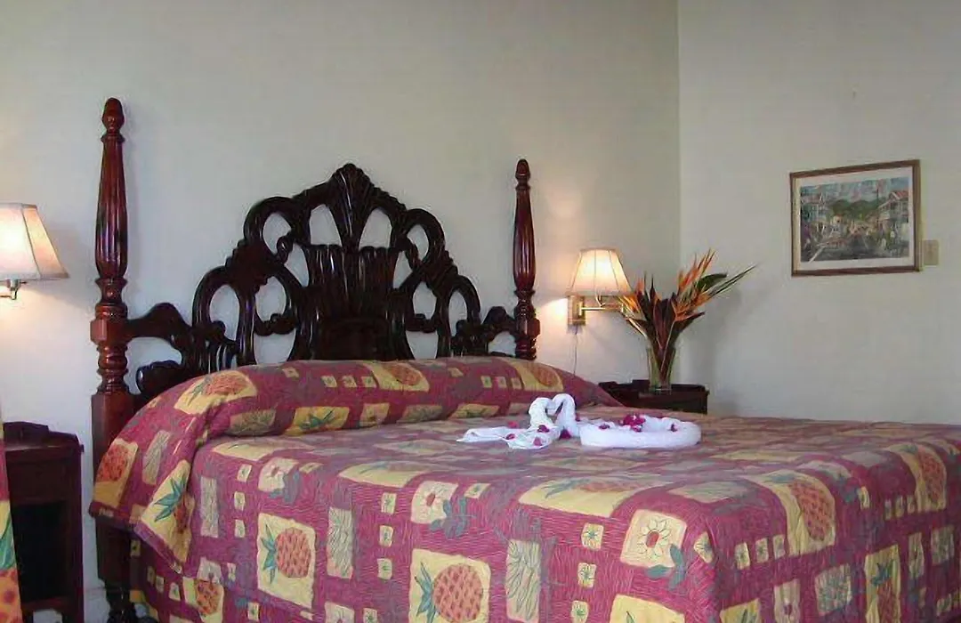 Bar-B-Barn Beach Hotel-1