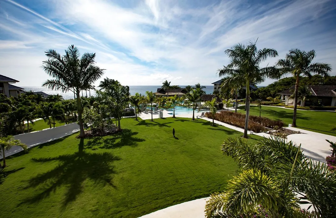 The Cliff Hotel-1