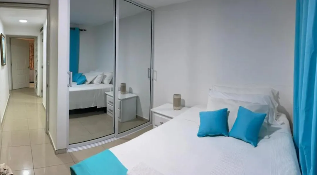 Fully Equipped New 3Br Apt Dt 2Mins To The Beach-1
