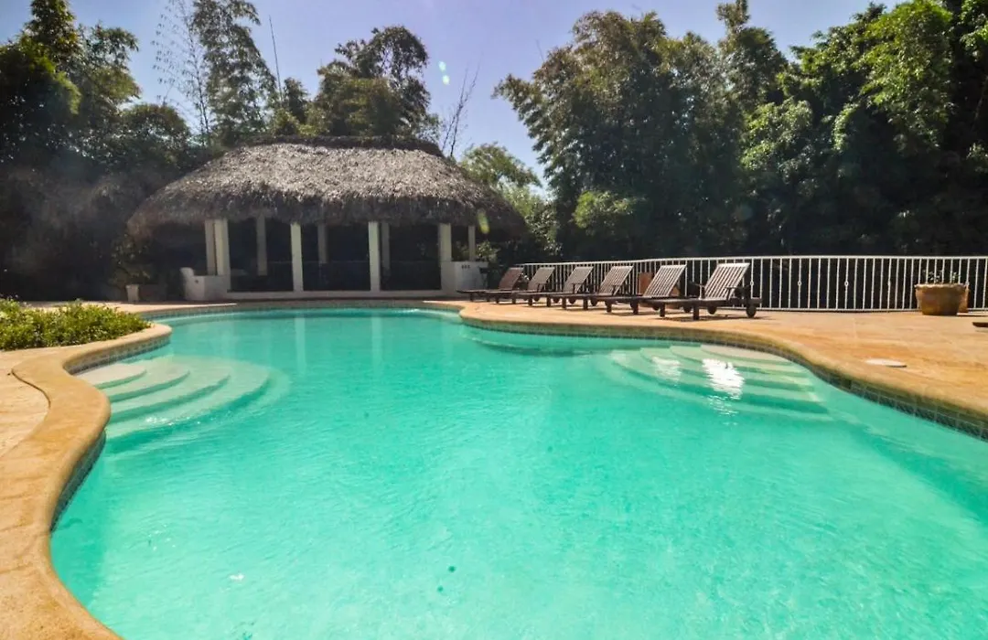 Six Bedroom Family Villa-1