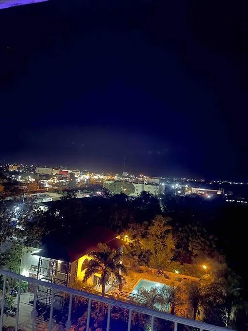 Skyline View 1-Br Condo In The Center Of The City!-1