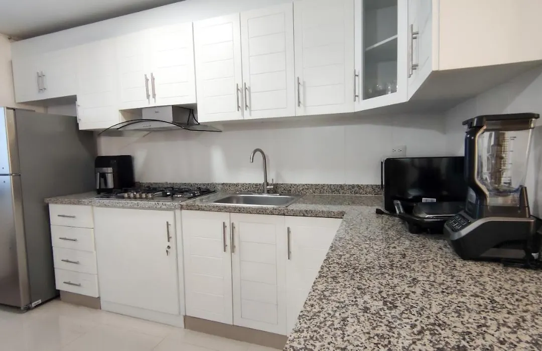 Gated Community With 24/7 Security Pool Fast Wifi-1