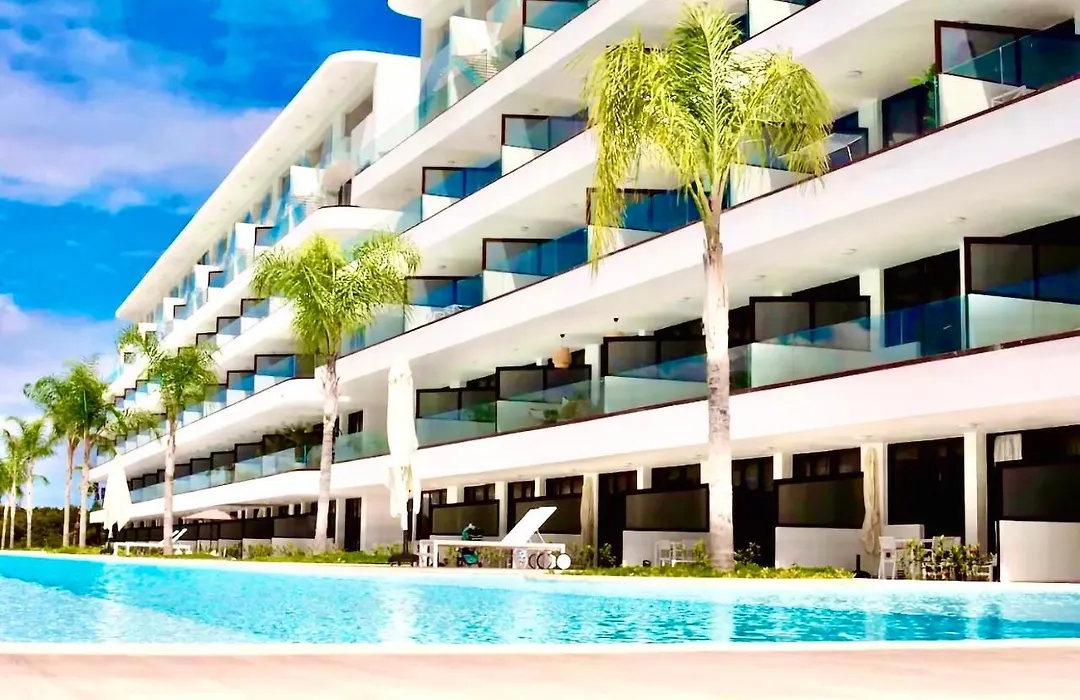Apartment With Pool And Golf View-1