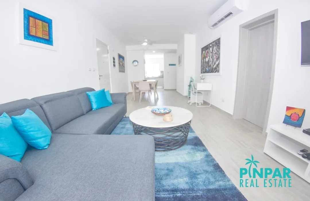 Beautiful & Comfortable Condo Steps To The Beach Pool View-1