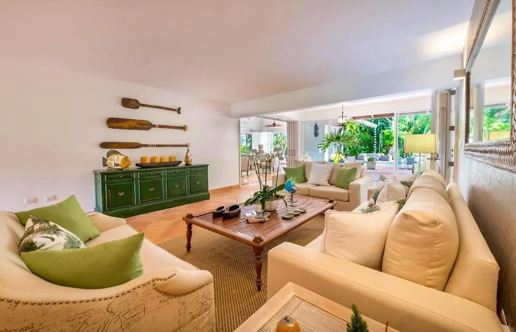 Four Bedrooms Pool Luxury Villa-1