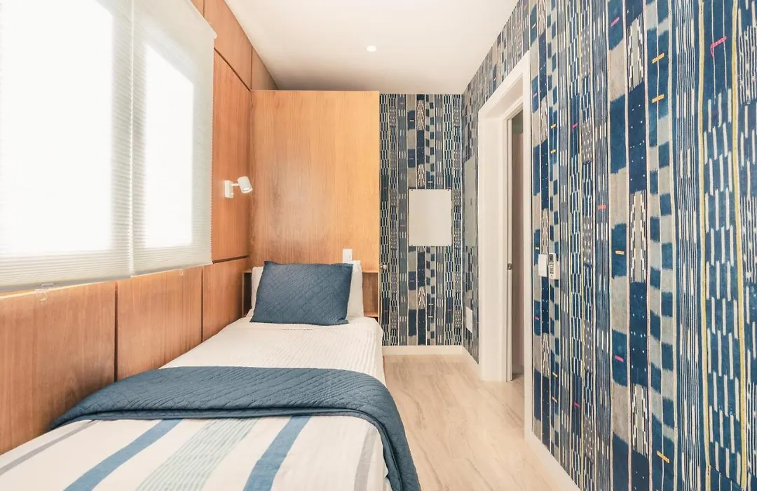 Newly Added El Portillo 2BR Apt-1