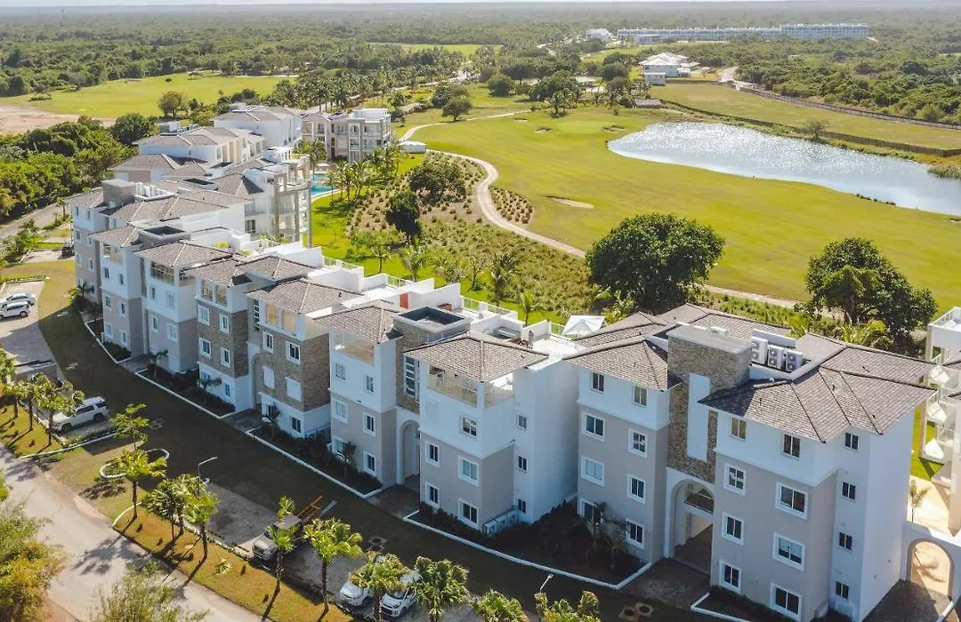 Comfort Apt View Pool And Golf In Hard Rock Golf-1