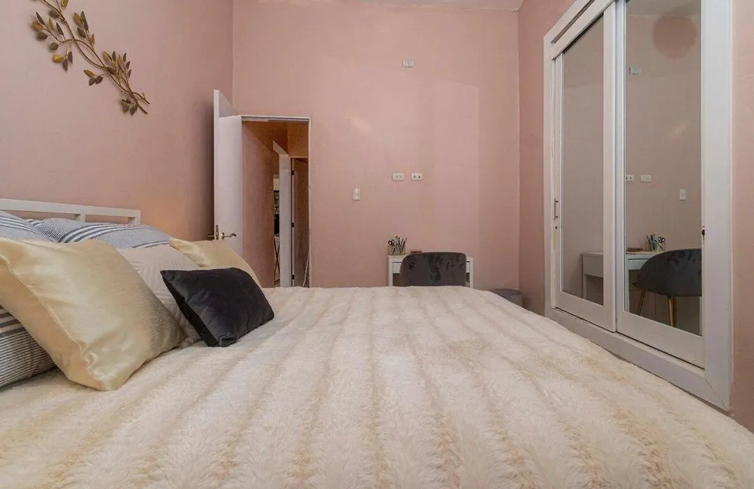 Entire Home Renovated Close To The Colonial Zone-1