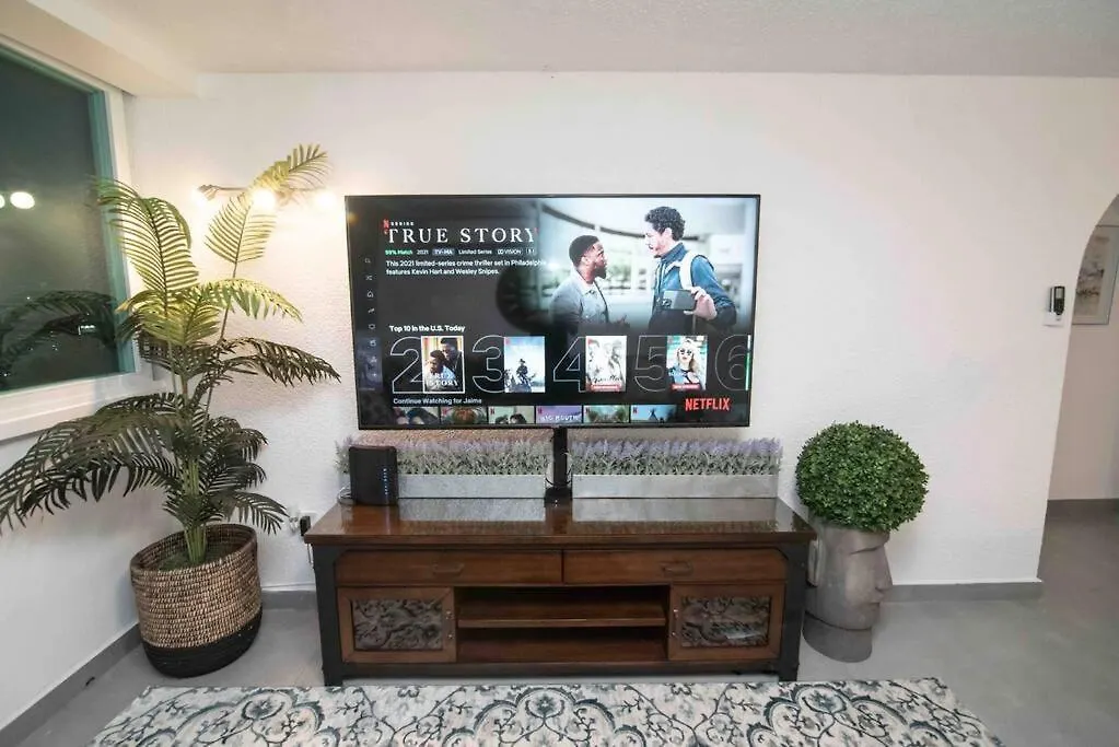 Blissful 3Br Art District Apt With Pk & Fast Wifi-1