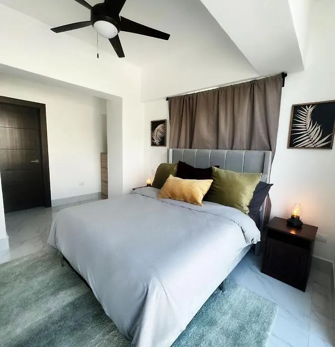 3B-Lovely 2 Bedroom Apartment, Great Location In Sdq-1
