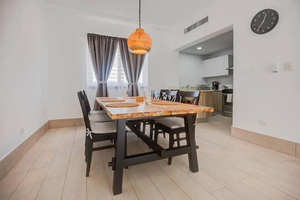 Brand New Unit With Beach Access & Pool - N B301 Appartement-1