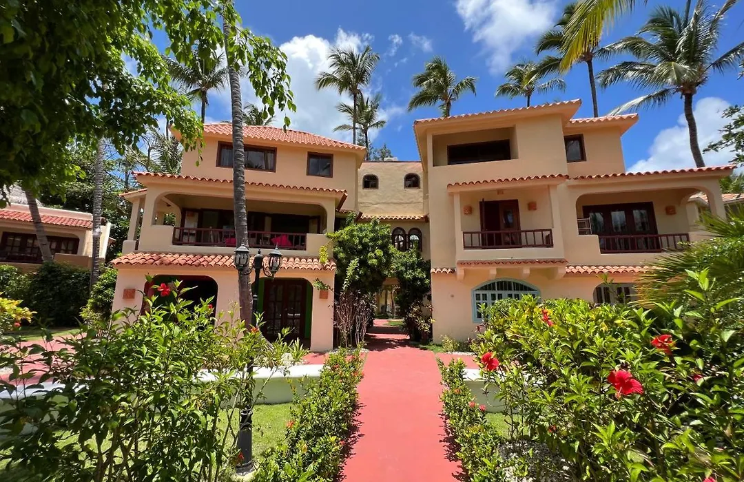 La Piazzetta Suite Los Corales Beach & Pool-1