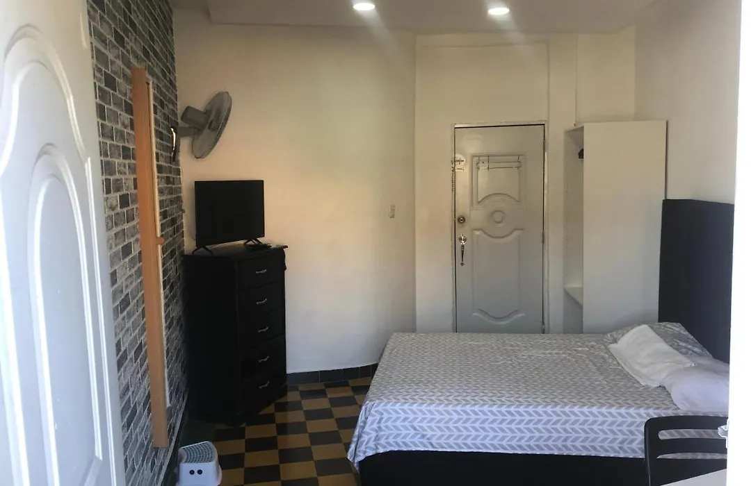Aparta-Estudio En La Zona Colonial-1