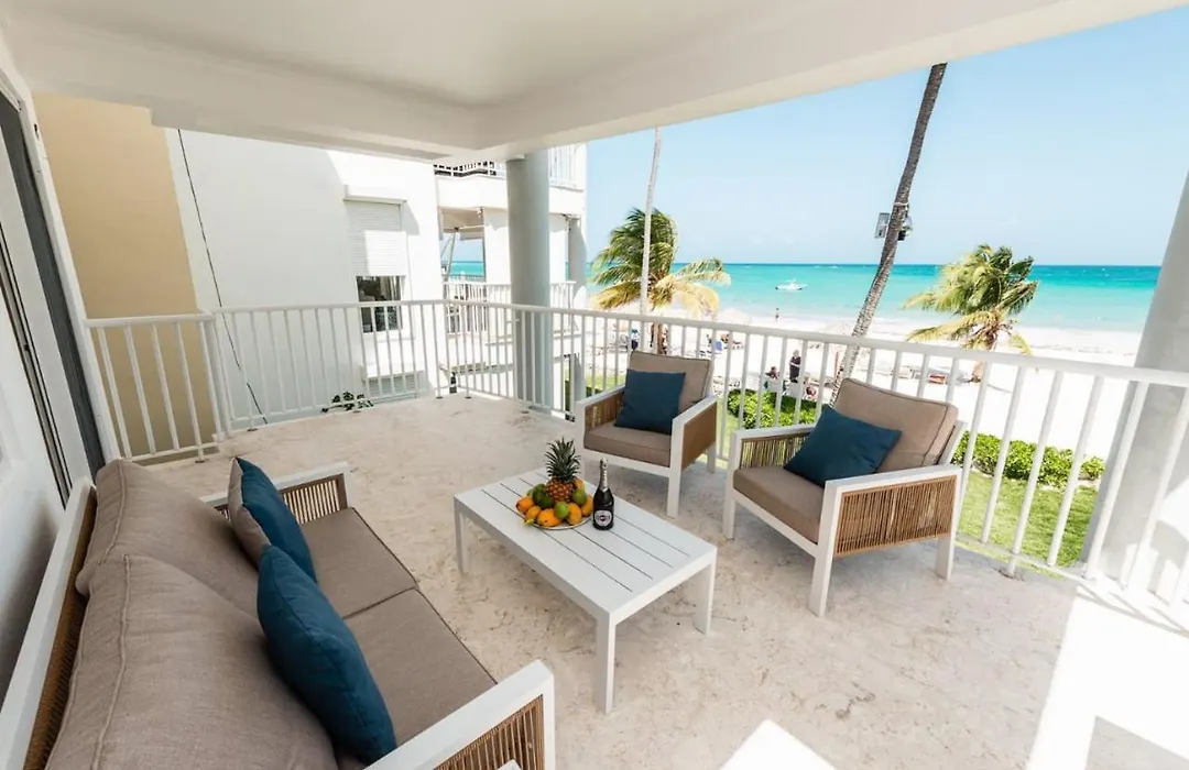 Oceanfront Luxury 3 Bedroom Apartment-1