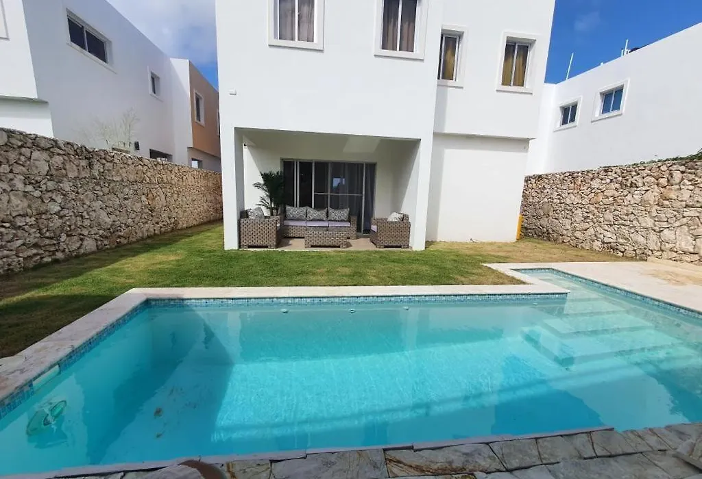 Casa Con Piscina Bavaro-1