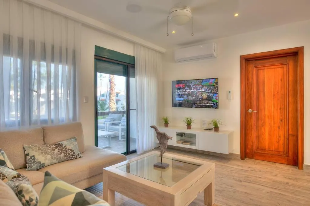 Gorgeous Apartment In The Heart Of Paradise - H201-1