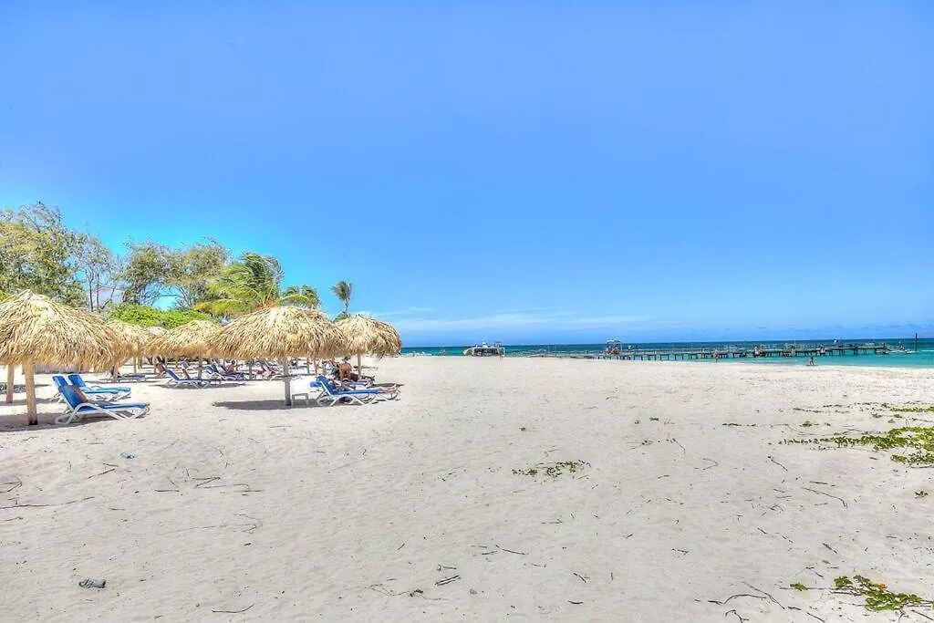 Stanza Mare L-302 - Dream Beachfront Penthouse W/Wifi - L-302-1