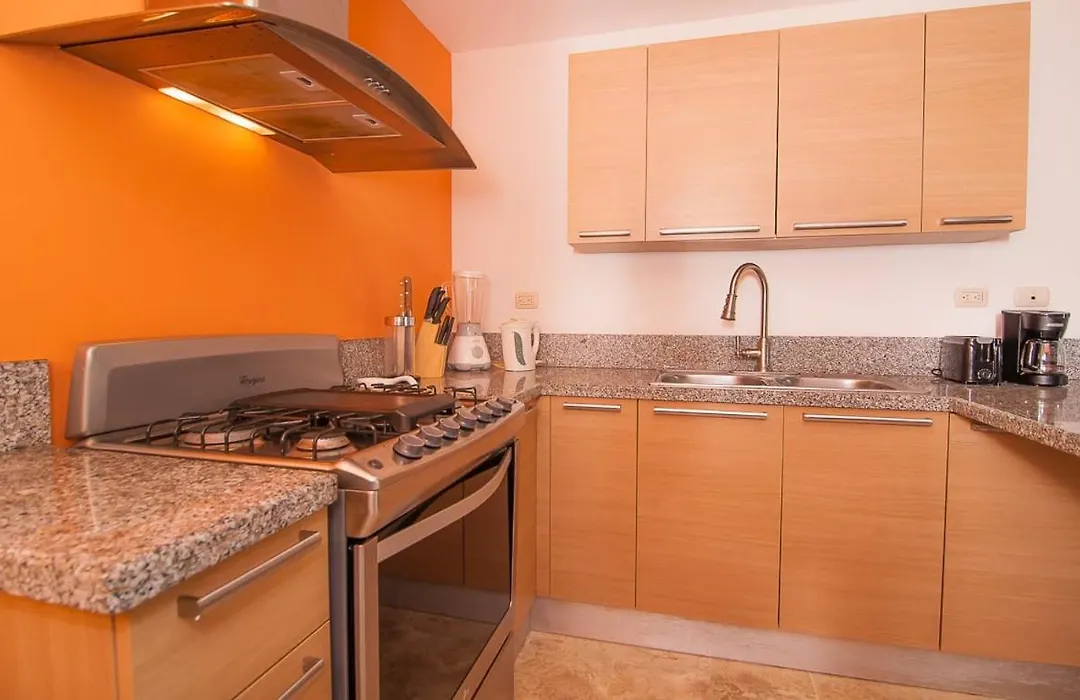 Great Apartament And Location In Los Corales-1