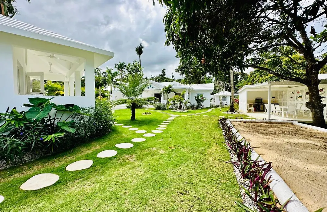 Villa Carlita-1