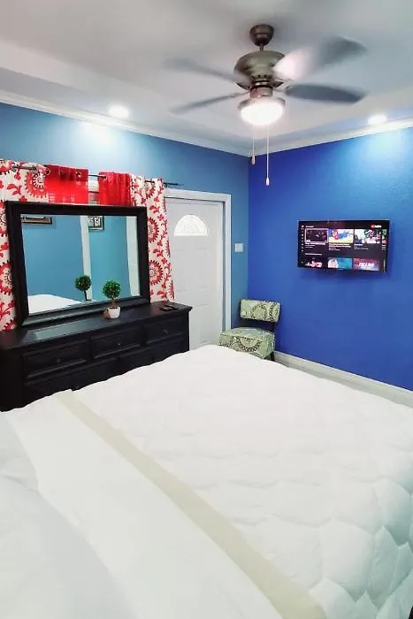 Beautiful 3 Bedroom House-1